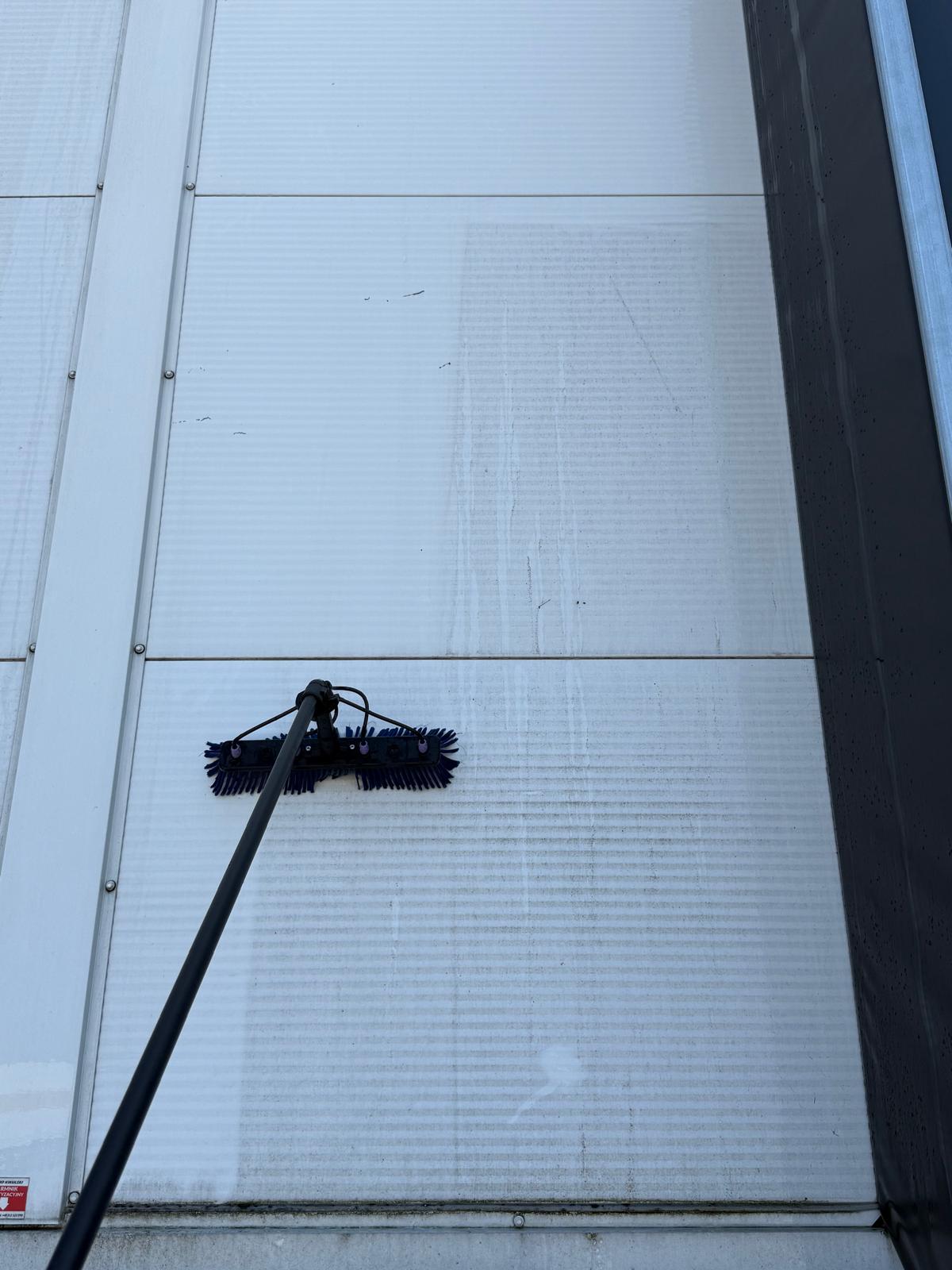 Instalacja PV — czyszczenie paneli